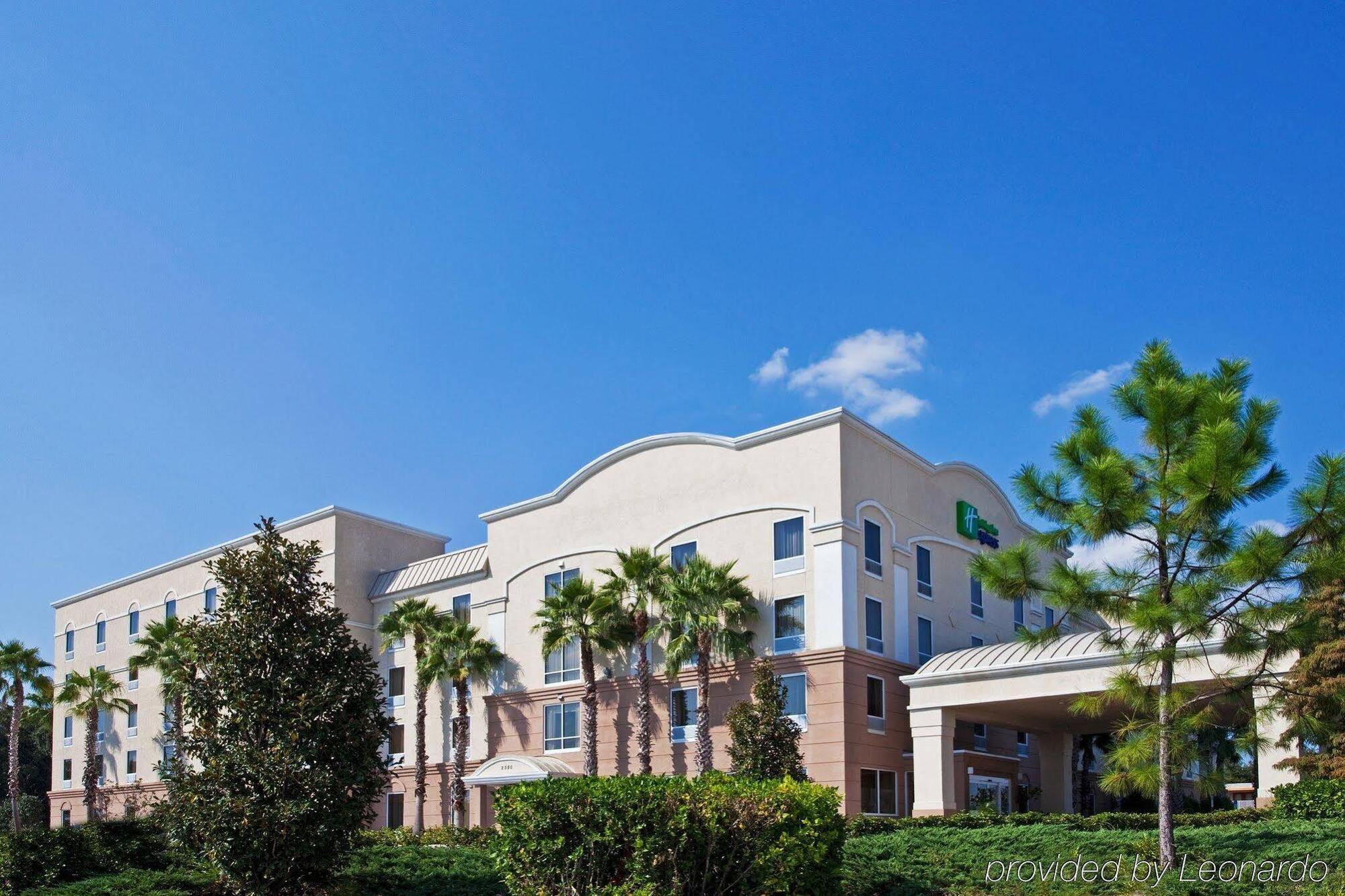 Holiday Inn Express Hotel & Suites Clearwater Us 19 North, An Ihg Hotel Exterior photo
